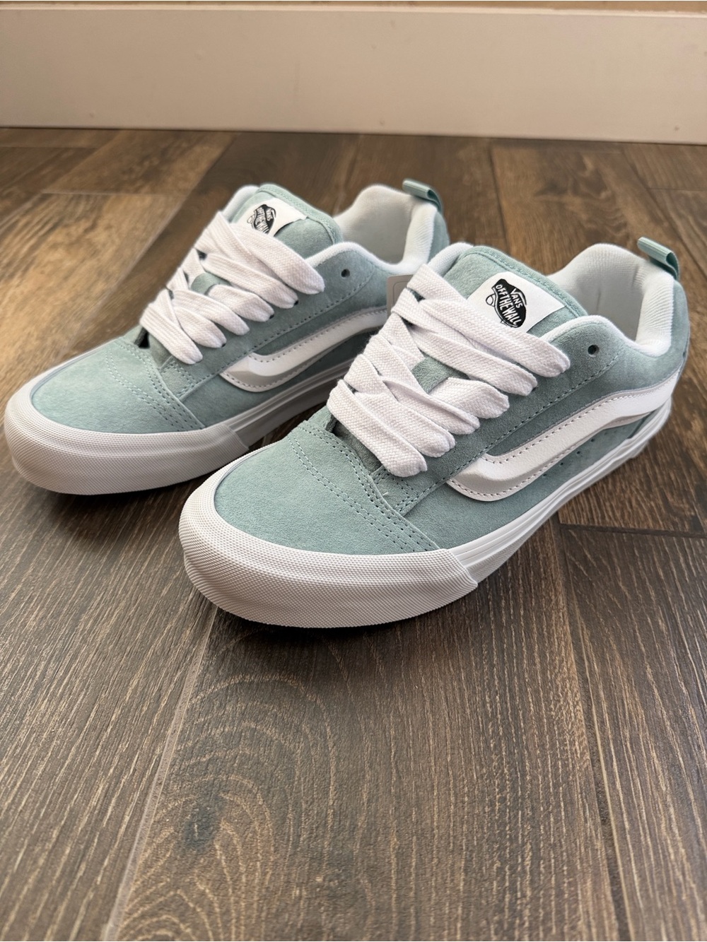 Vans Women’s Knu Skool Seafoam Green Water-Repellent Suede Skate Shoe—8 1/2
